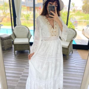 Brode Detaylı Yakası Çiçek Nakış Hürrem Model Elbise