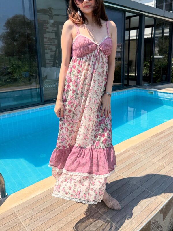 Vintage şifon detaylı askılı çiçekli elbise - Görsel 5