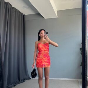 Batik desen straplez şifon elbise