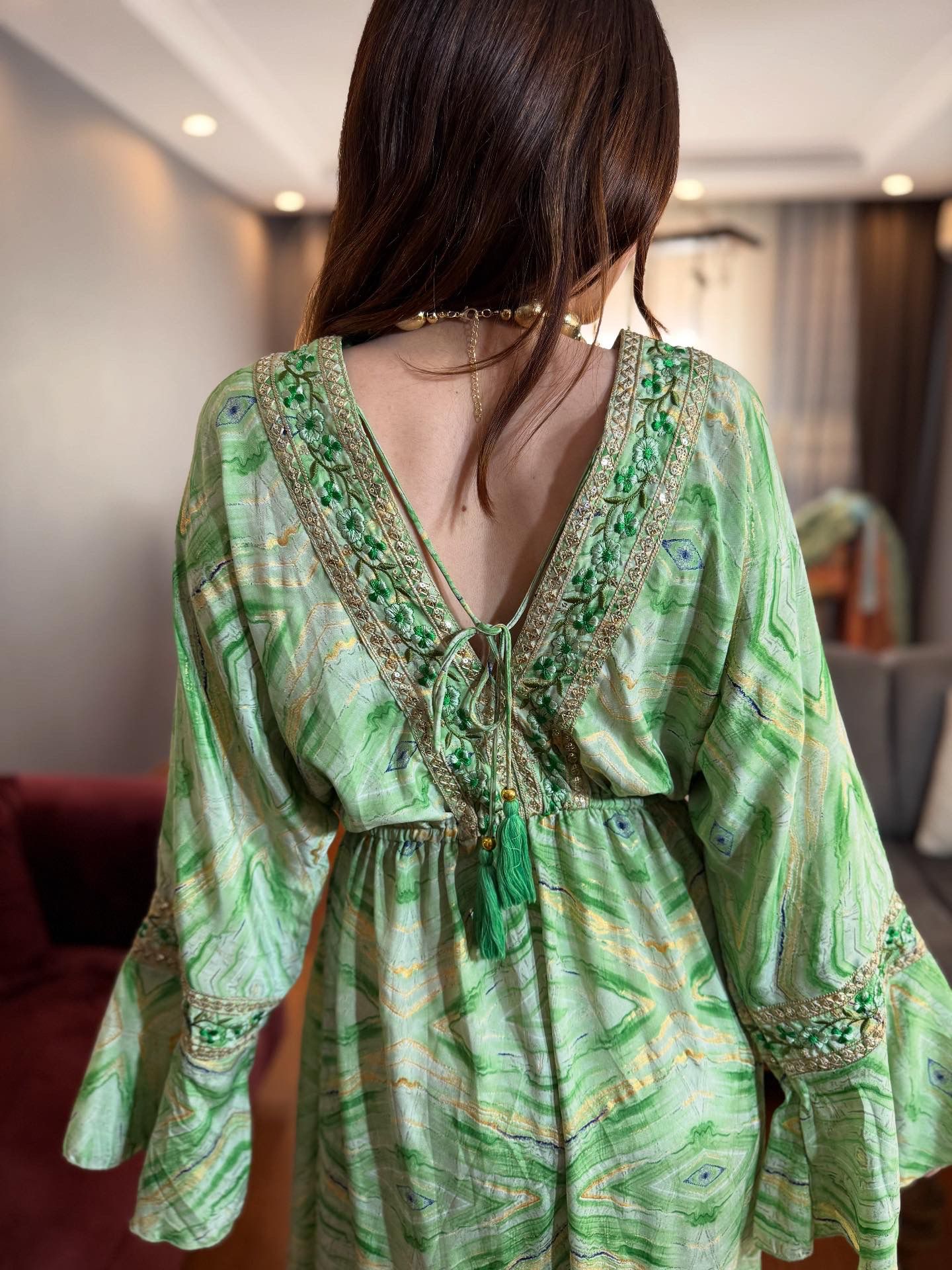 Taş Ve Nakış Detaylı İçi Astarlı Hürrem Kol ithal Elbise-yesıl - Görsel 4