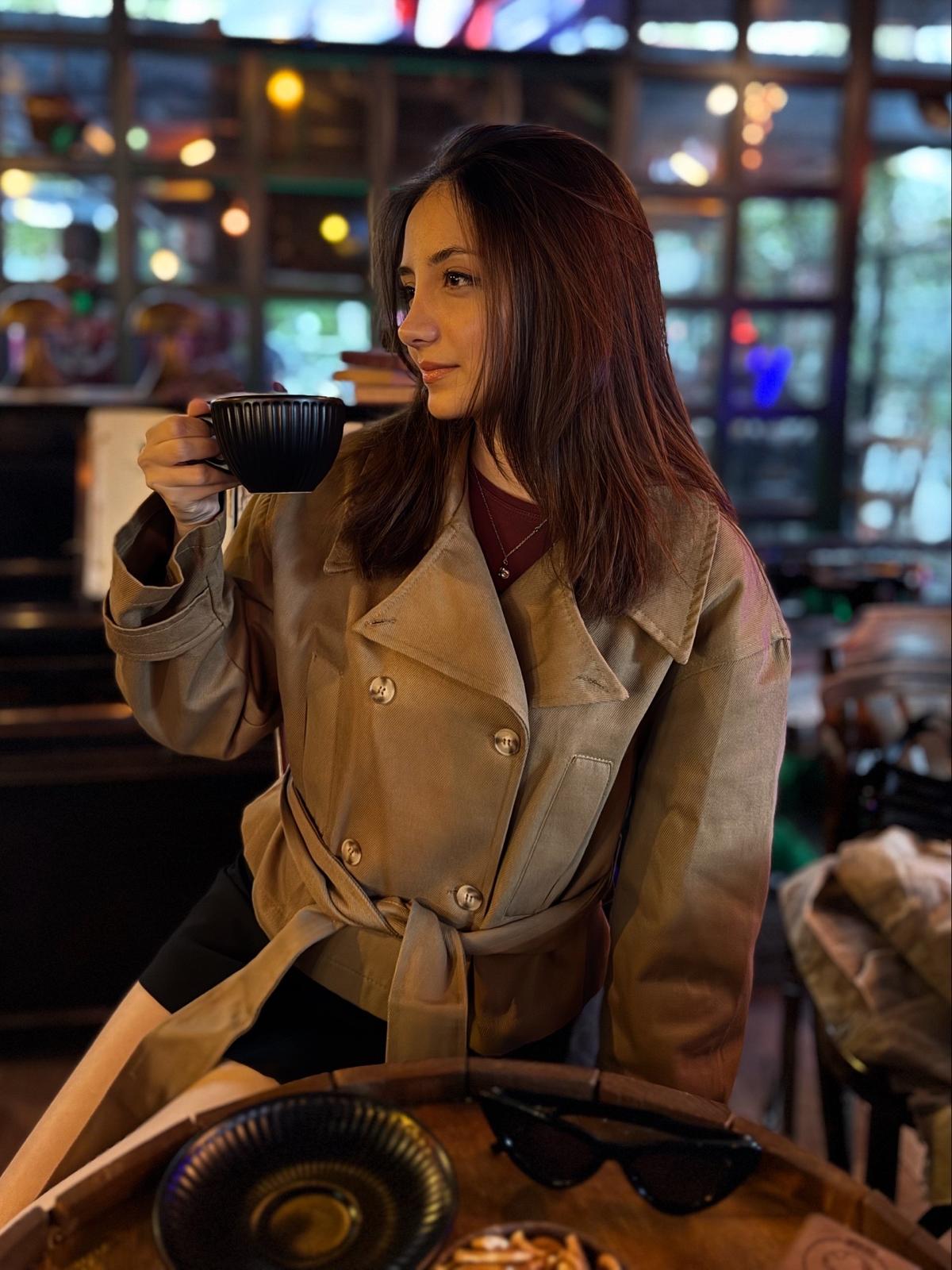 Kadın Kruvaze Kısa Trençkot Camel - Görsel 2