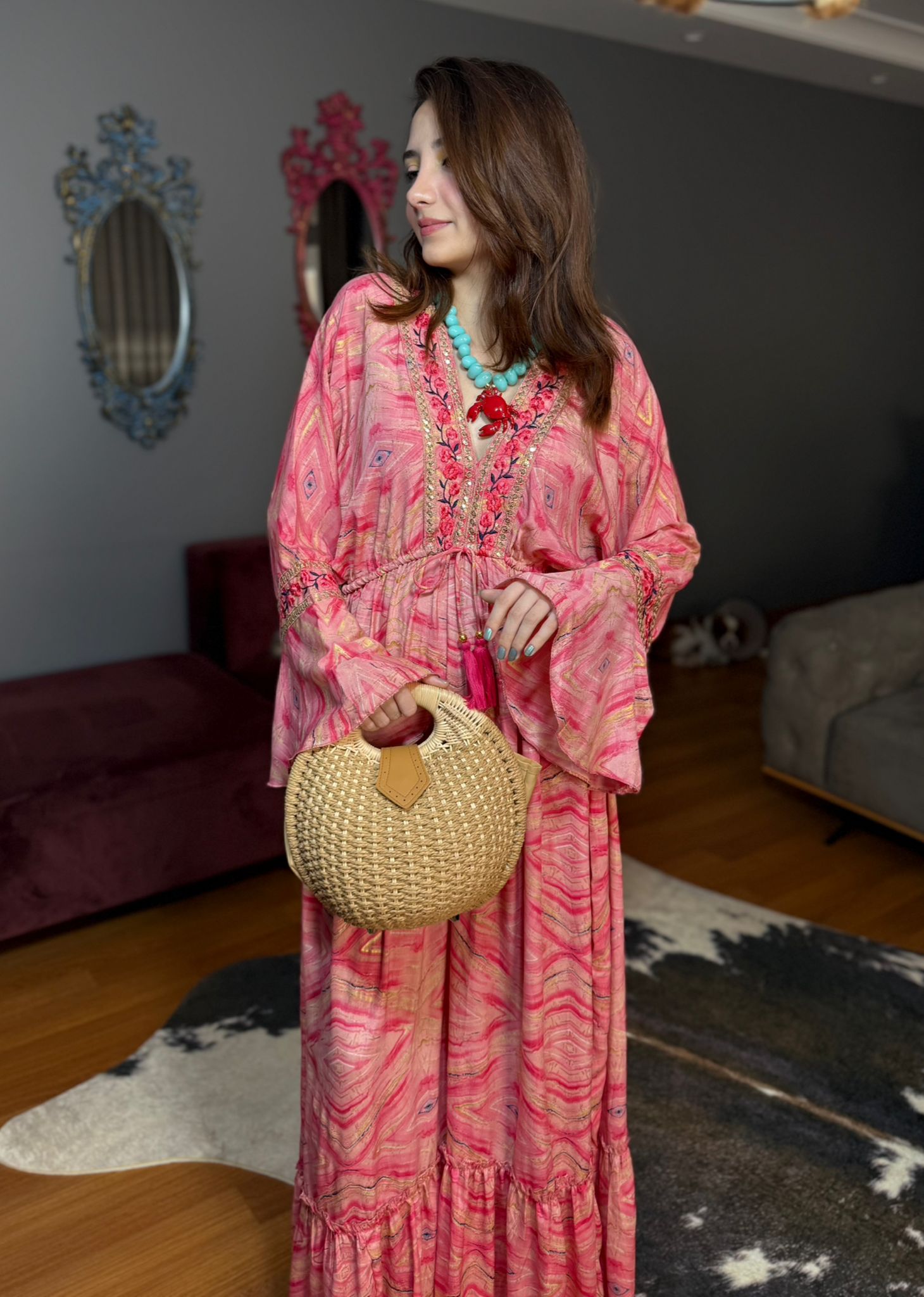 Taş Ve Nakış Detaylı İçi Astarlı Hürrem Kol ithal Elbise-pembe