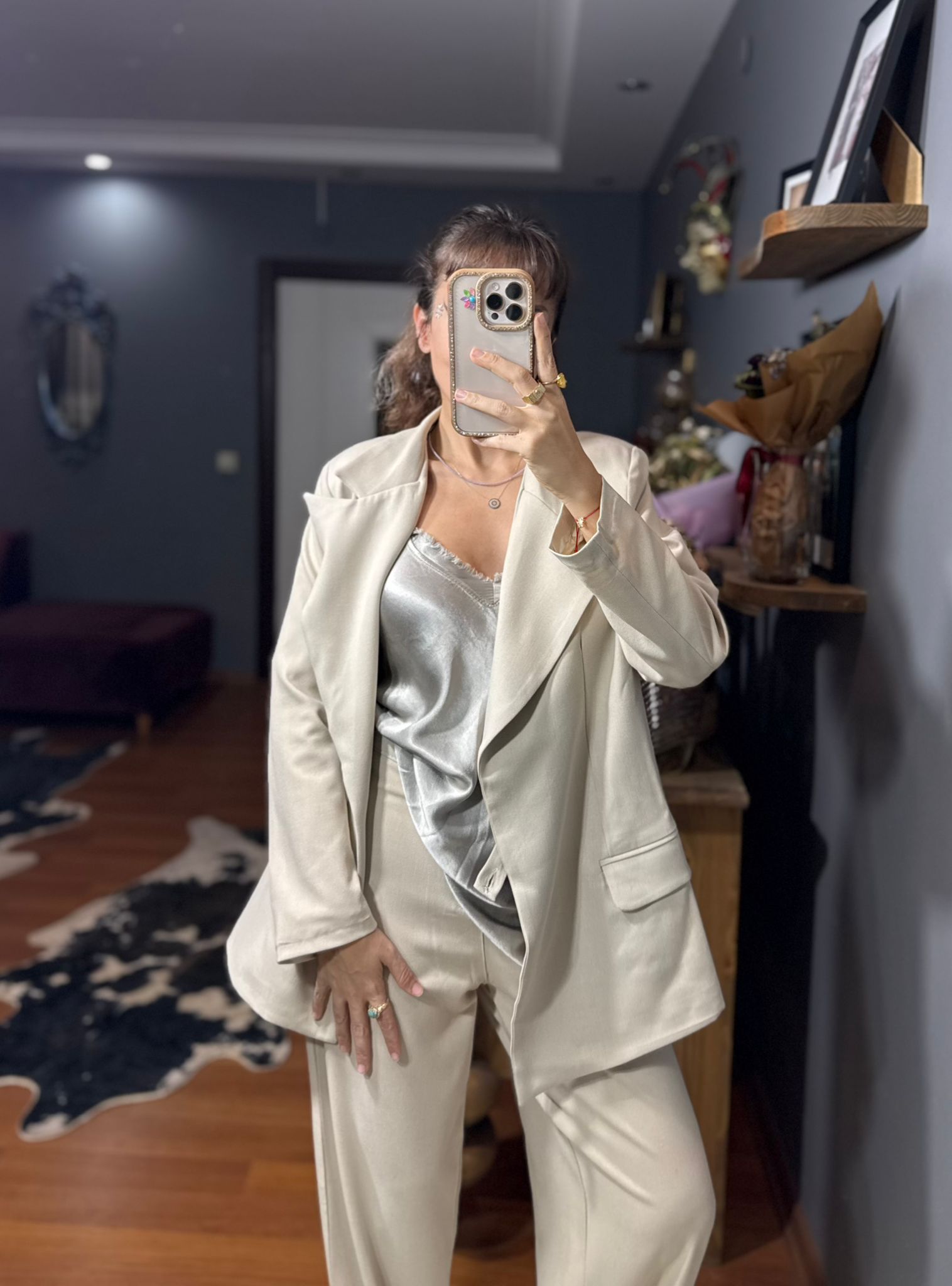 Asimetrik Kesim Oversize Kadın Takım Elbise – Bej - Görsel 6