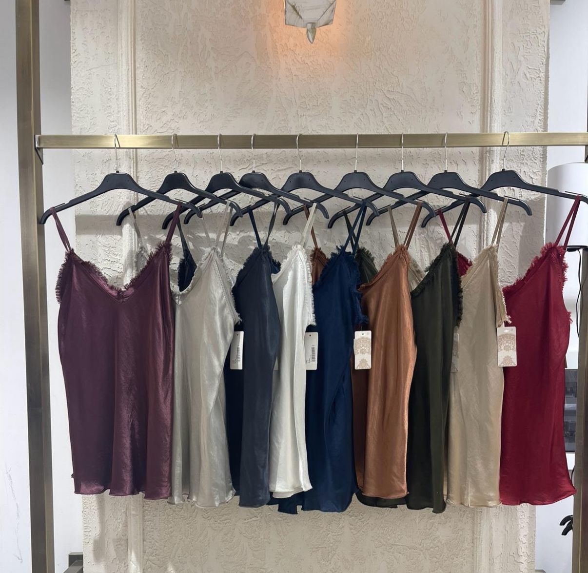 İthal İpek Saten İnce Askılı Dantelli Bluz -bakır - Görsel 2