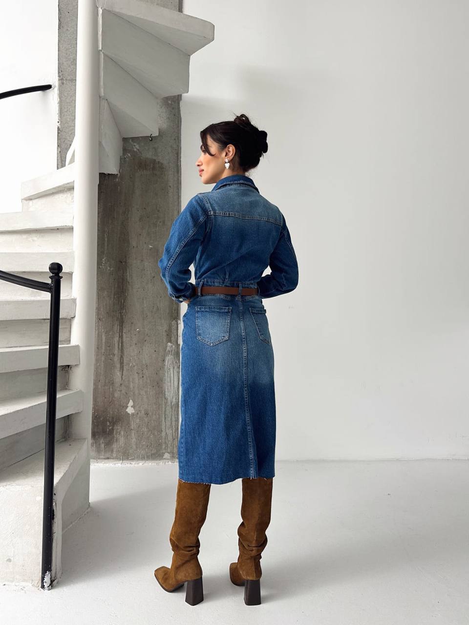 Önden Yırtmaçlı Denim Elbise -Taşlama Detaylı - Görsel 4