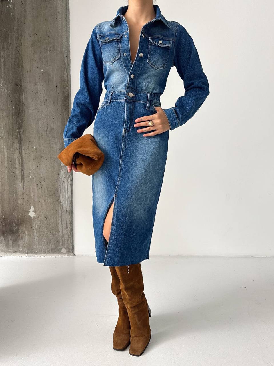 Önden Yırtmaçlı Denim Elbise -Taşlama Detaylı - Görsel 5