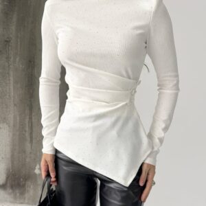 Taşlı Bel Detaylı Asimetrik Kadın Bluz – Şık ve Zarif Fit Kesim - Beyaz